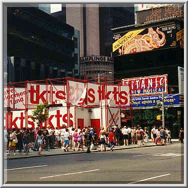 New York, Saturday June 21: Times Square, 5th Ave., Central Park, 8th Ave.