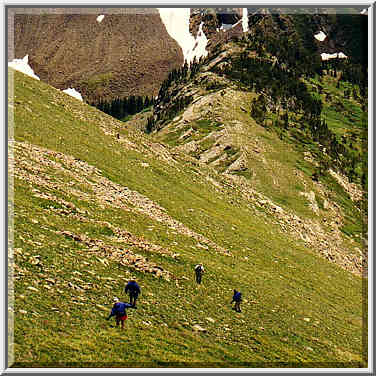 dayhike near Goodwin lakes