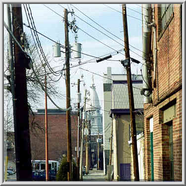 An alley in downtown Lafayette parallel to ...[8 words]... Court House. Indiana, January 18, 1998.