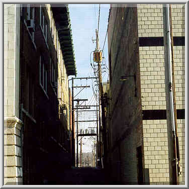 An alley in downtown Lafayette. Indiana, January 18, 1998.