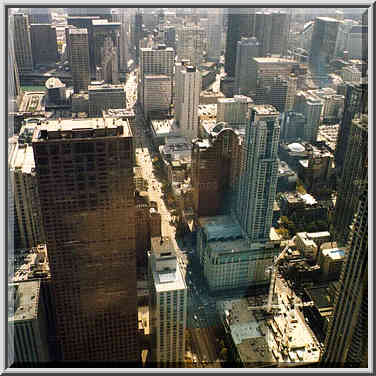 Michigan Ave. and downtown, view to the south ...[2 words]... Observatory. Chicago, October 12, 1999.