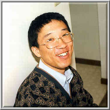 Qicun Shi at a party in S. Kais home. W. Lafayette, Indiana, 3 p.m. October 31, 1999.