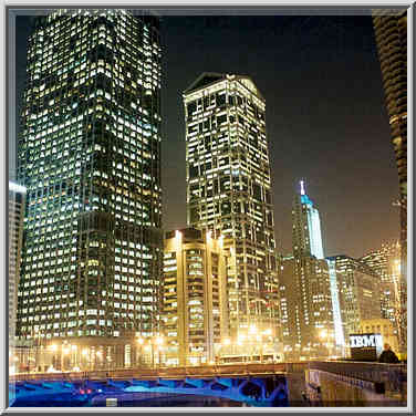 State Street Bridge across Chicago River. City ...[11 words]... the bridge. Chicago, November 22, 1999