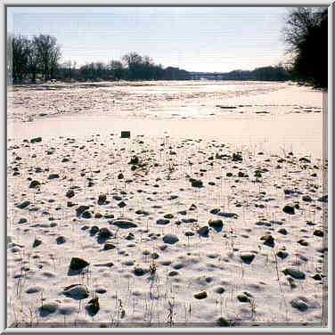 Wabash River in W. Lafayette 12/24/99