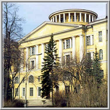 A new building of S. I. Vavilov State Optical ...[12 words]... St. Petersburg, Russia, April 14, 1999.