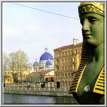 A sphinx (facing north) on Egypt Bridge across ...[10 words]... St. Petersburg, Russia, April 22, 1999.