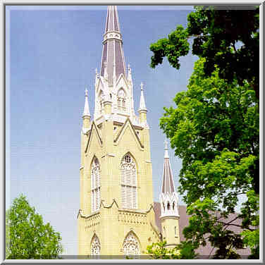 Basilica of the Sacred Heart at a catholic ...[4 words]... South Bend, Indiana, May 21, 1999.