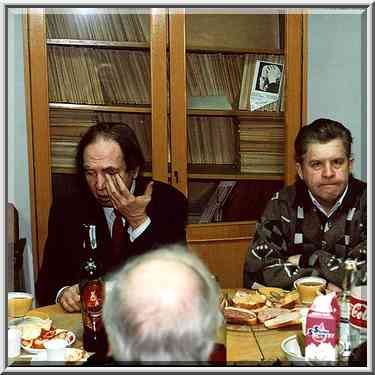 Braun P. A., Demkov Yu. N., ... at Old New Year ...[11 words]... Petergof, Russia, January 18, 2000