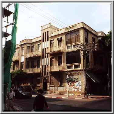 A Jew walking from Rothschild Blvd. near crossing ...[5 words]... Aviv, the Middle East, July 15, 2000