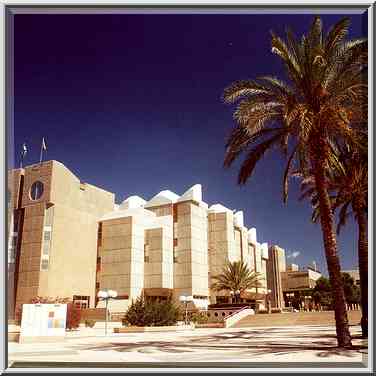 BGU library, view from the Gate of Aliya. The ...[31 words]... the Middle East, July 28, 2000