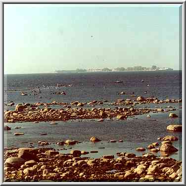 View of Gulf of Finland and a fort built by Peter ...[9 words]... Petersburg. Russia, October 2, 2000