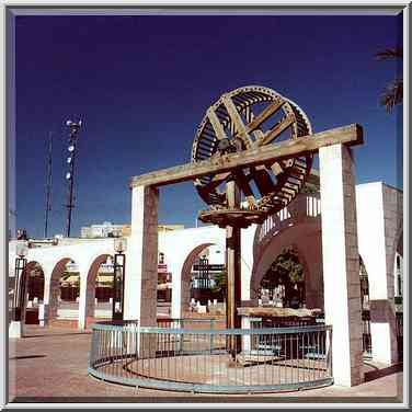 Defunct fountain in downtown Beer-Sheva, view ...[6 words]... St. The Middle East, October 28, 2000