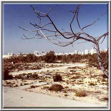 Remains of Atar Nahal Beqa caravan camps ...[30 words]... the Middle East, November 4, 2000