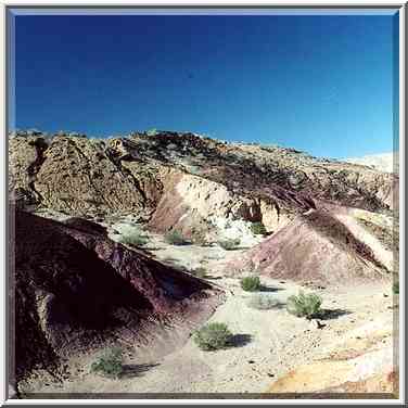 Big Crater (Makhtesh Gadol), multicolored sands ...[3 words]... The Middle East, December 23, 2000