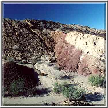 Big Crater (Makhtesh Gadol), multicolored sands ...[3 words]... The Middle East, December 23, 2000