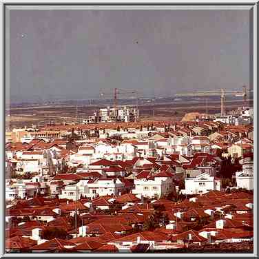 View of Ramot neighborhood of Beer-Sheva from a ...[7 words]... The Middle East, January 26, 2001