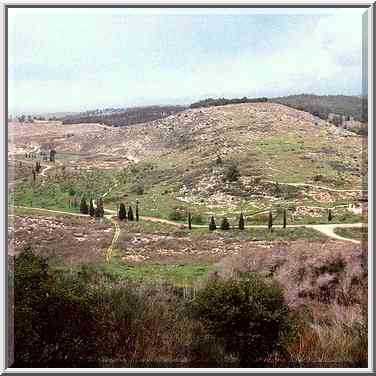 Wadi Natuf valley in Neot Kedumim biblical ...[5 words]... The Middle East, February 7, 2001