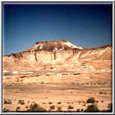 Negev Desert south from Ramon crater, near Paran ...[10 words]... Eilat. The Middle East, March 22, 2001