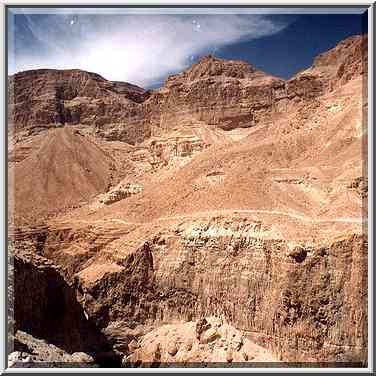 Beginning of upper Nahal David. Ein Gedi, the Middle East, March 29, 2001