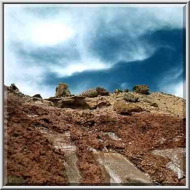 View from a wadi near copper mines in western ...[3 words]... Eilat. The Middle East, April 25, 2001