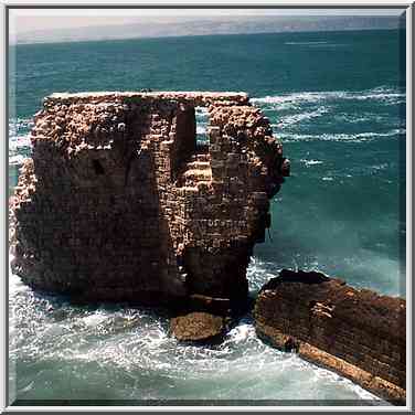 Ruins in sea opposite to Abu Christo restaurant, ...[9 words]... (Acre). The Middle East, June 7, 2001