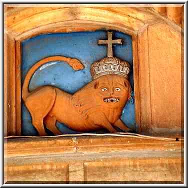 Lion of Judah (symbol of Ethiopia) carved in the ...[9 words]... the Middle East, June 17, 2001