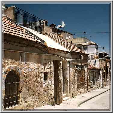 Entrance to Mea Shearim community from Avraham ...[3 words]... the Middle East, June 17, 2001