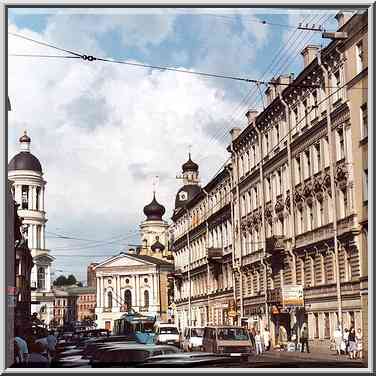 Approaching Vladimirskaya Square. St. Petersburg, Russia, July 27, 2001