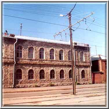 An old house at Truda (?) St. in Cheliabinsk. Russia, August 13, 2001