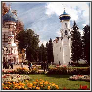 A popular tourist place of monastery of Sergiev ...[3 words]... near Moscow. Russia, August 29, 2001