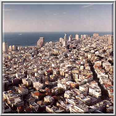 Downtown Tel Aviv to the north from Migdal Shalom ...[8 words]... The Middle East, October 25, 2001